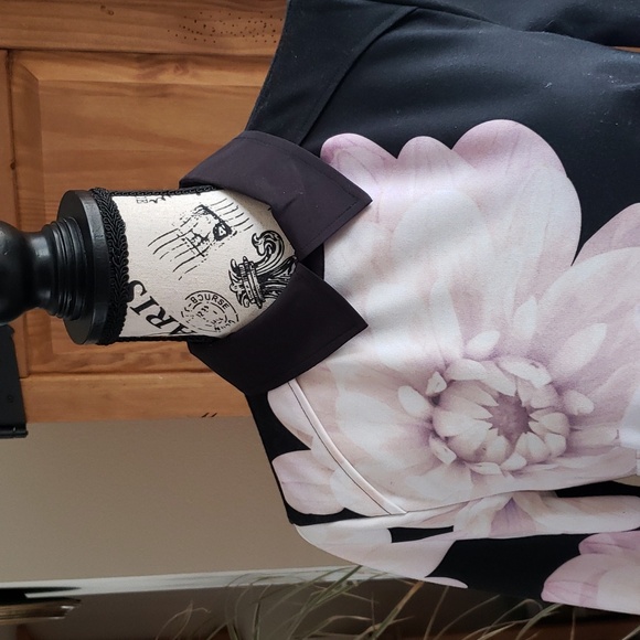 Ted Baker London Kidra Porcelain Black and Pink Floral Dress. Ted size 2. - Picture 2 of 14